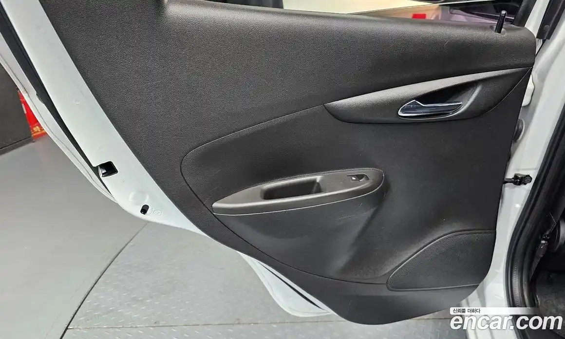 Chevrolet Spark 2020 1.0 автомат (гидро), фото 15