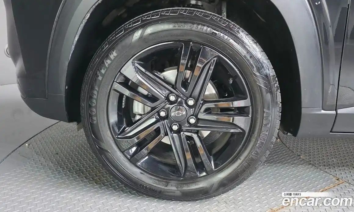 Chevrolet Trax 2023 1.2 автомат (гидро), фото 5