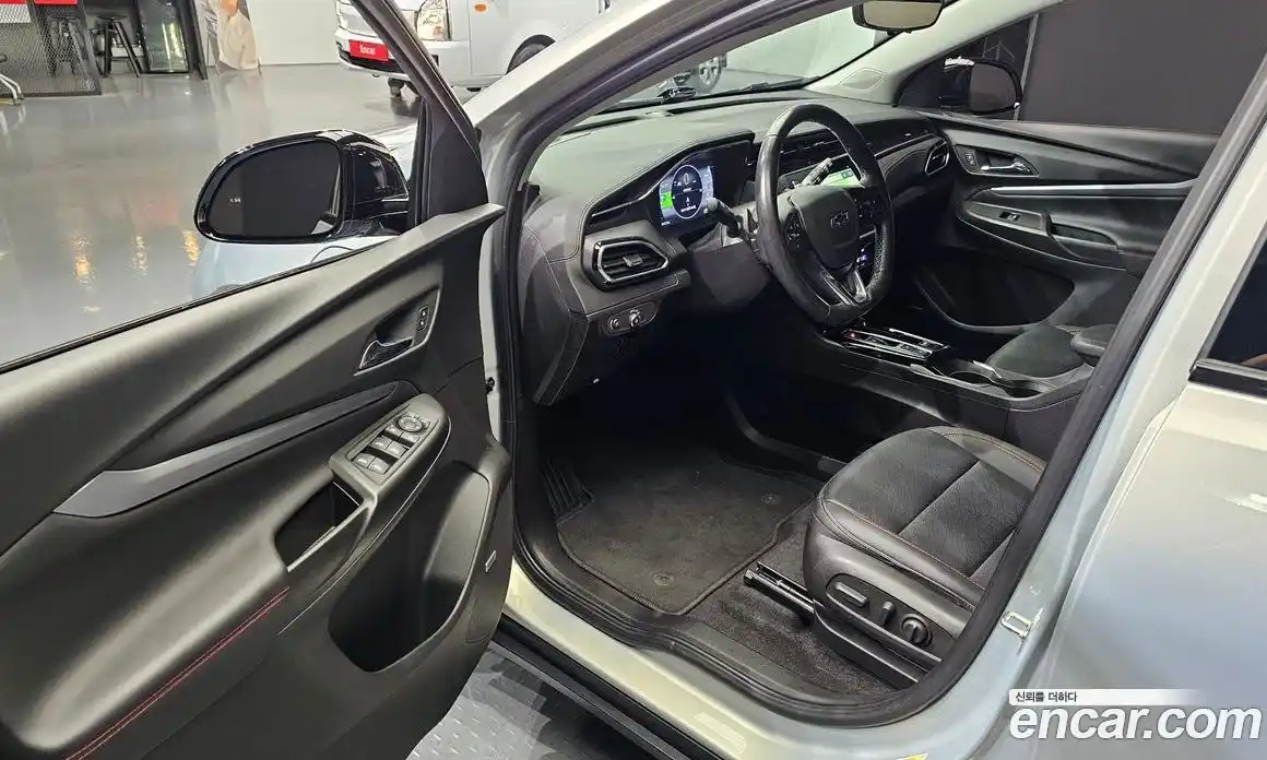 Chevrolet 볼트 EUV 2023 0.2 автомат (гидро), фото 13
