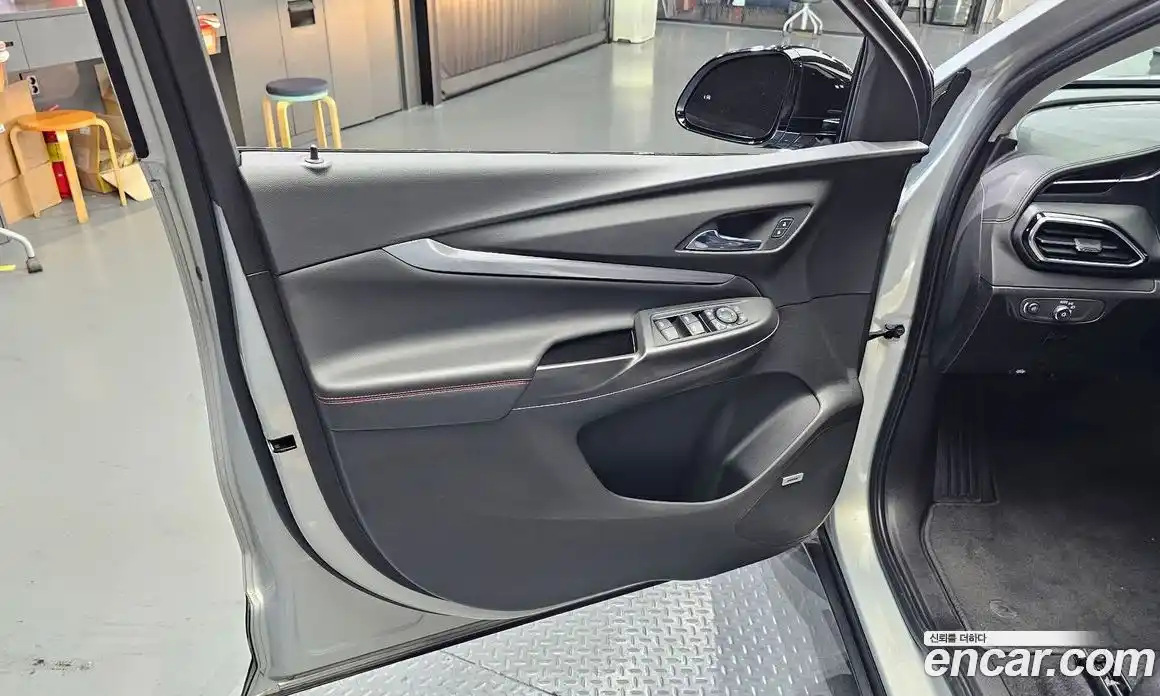 Chevrolet 볼트 EUV 2023 0.2 автомат (гидро), фото 14