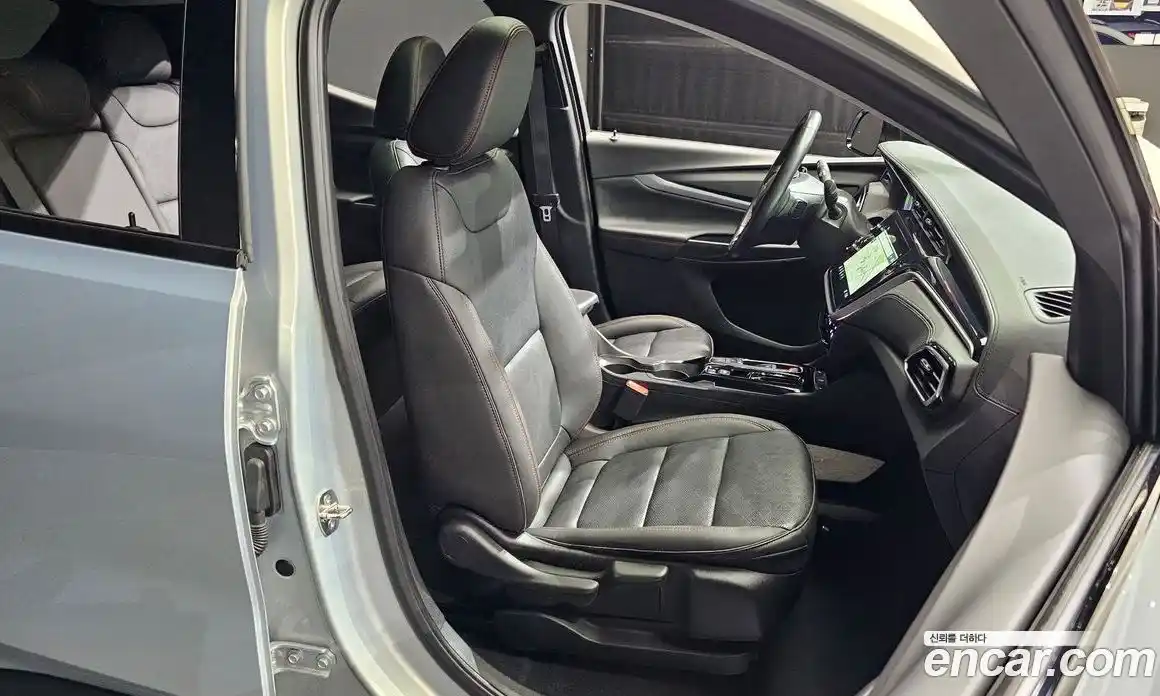 Chevrolet 볼트 EUV 2023 0.2 автомат (гидро), фото 16