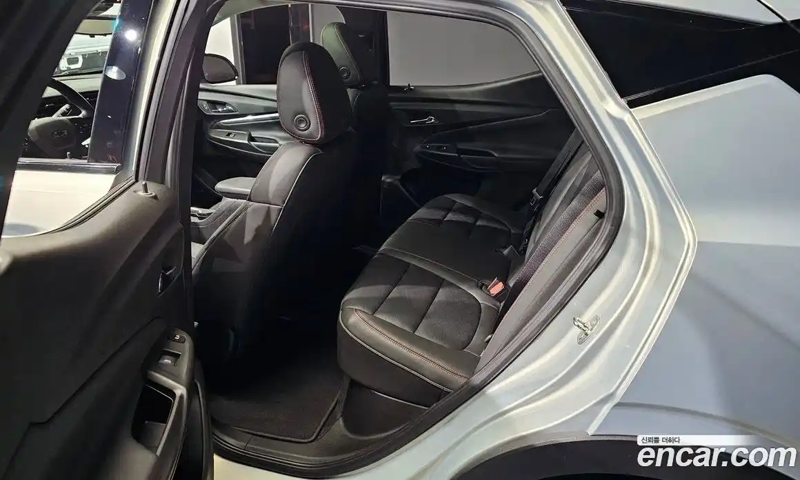 Chevrolet 볼트 EUV 2023 0.2 автомат (гидро), фото 17