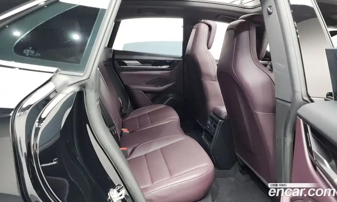 Porsche Macan 2025 0.2 автомат (гидро), фото 17