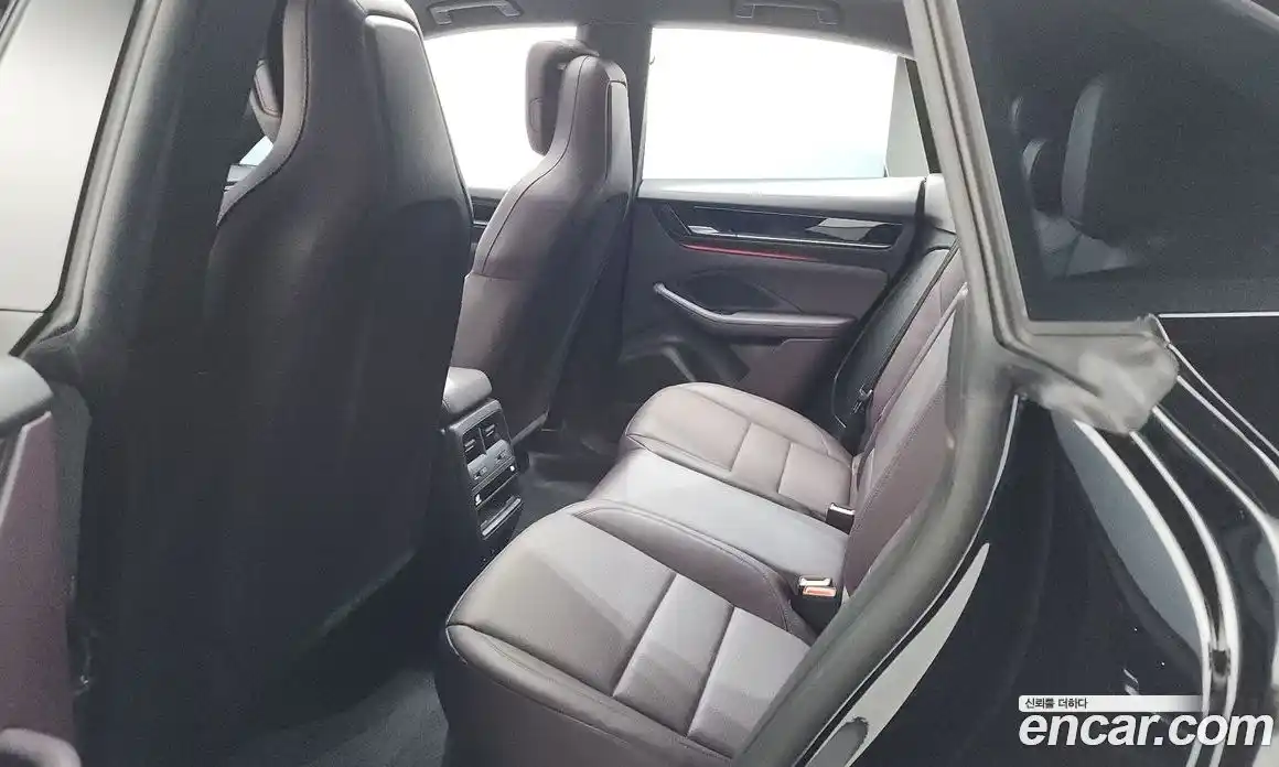 Porsche Macan 2025 0.2 автомат (гидро), фото 27
