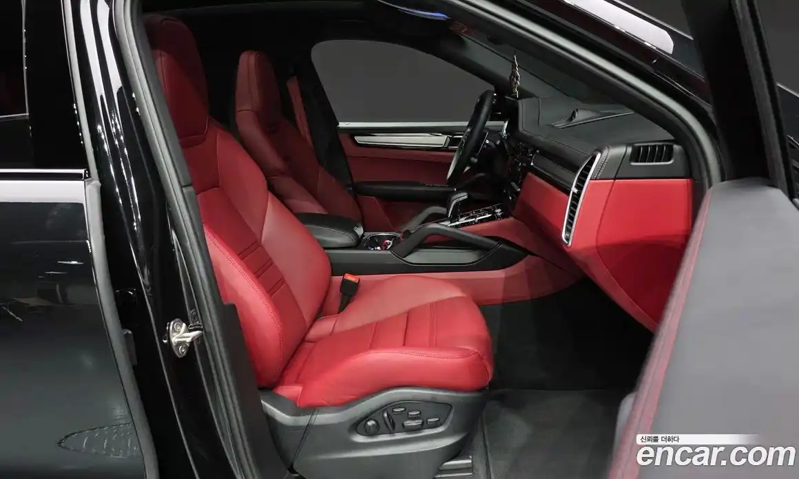 Porsche Cayenne 2023 3.0 автомат (гидро), фото 16