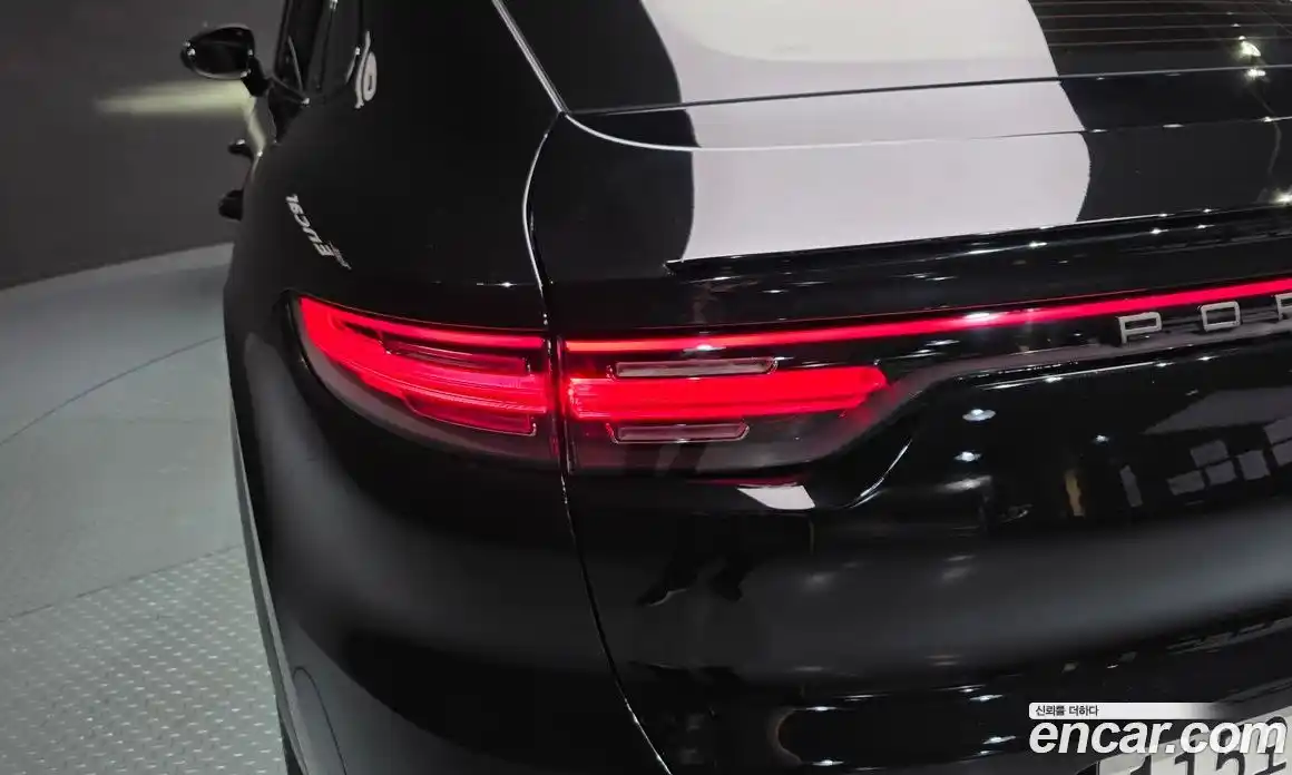 Porsche Cayenne 2023 3.0 автомат (гидро), фото 9
