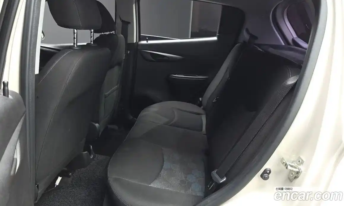Chevrolet Spark 2015 1.0 автомат (гидро), фото 16