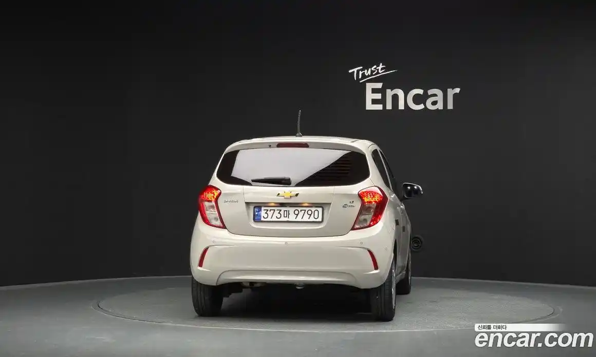 Chevrolet Spark 2015 1.0 автомат (гидро), фото 4