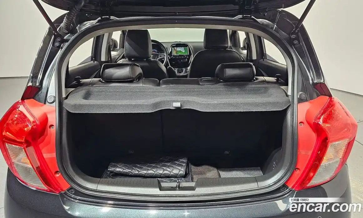 Chevrolet Spark 2015 1.0 автомат (гидро), фото 26
