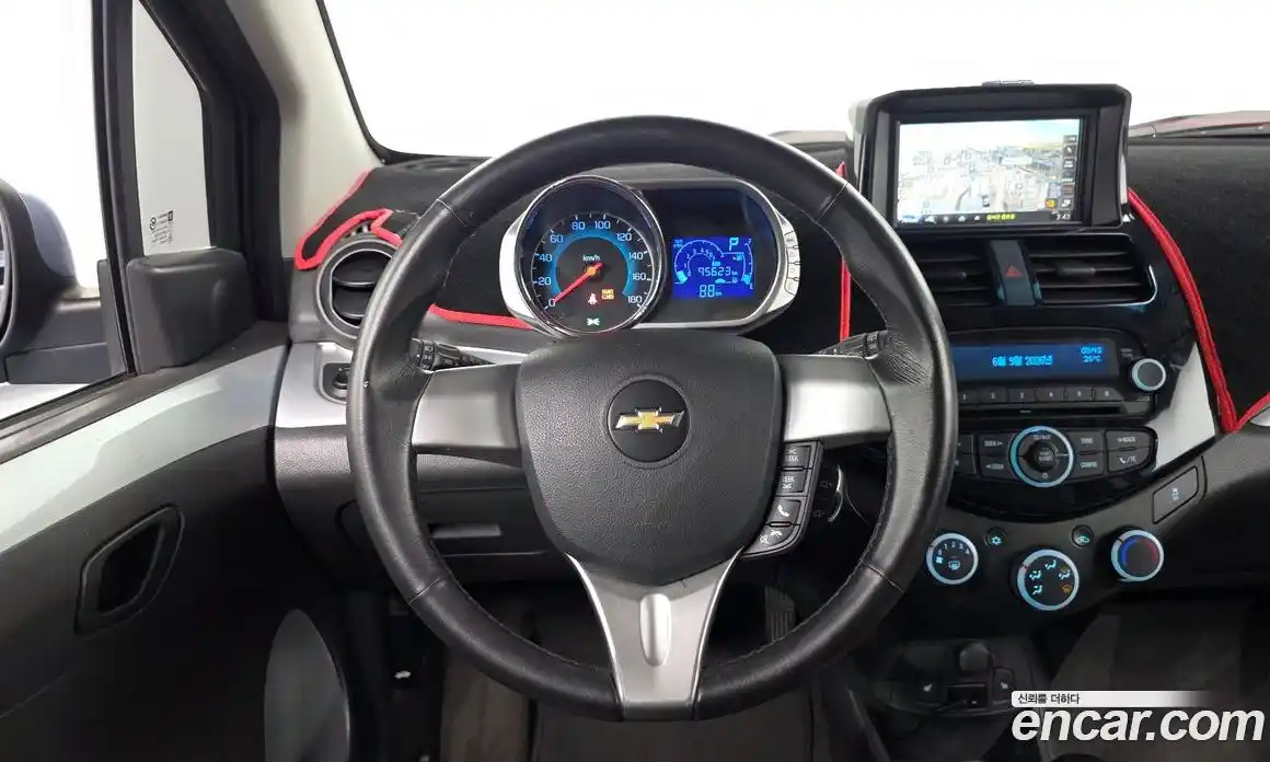 Chevrolet Spark 2014 1.0 автомат (гидро), фото 13