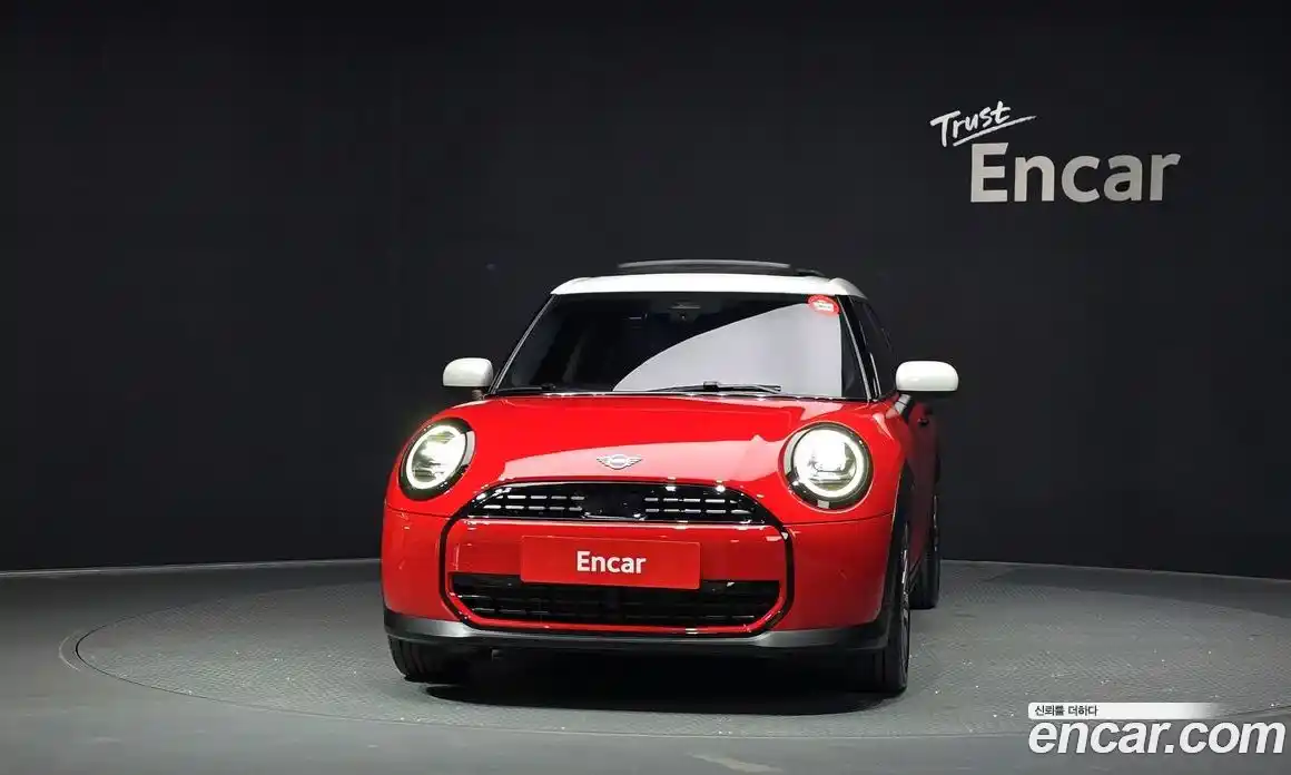 Mini Cooper 2025 2.0 автомат (гидро), фото 3