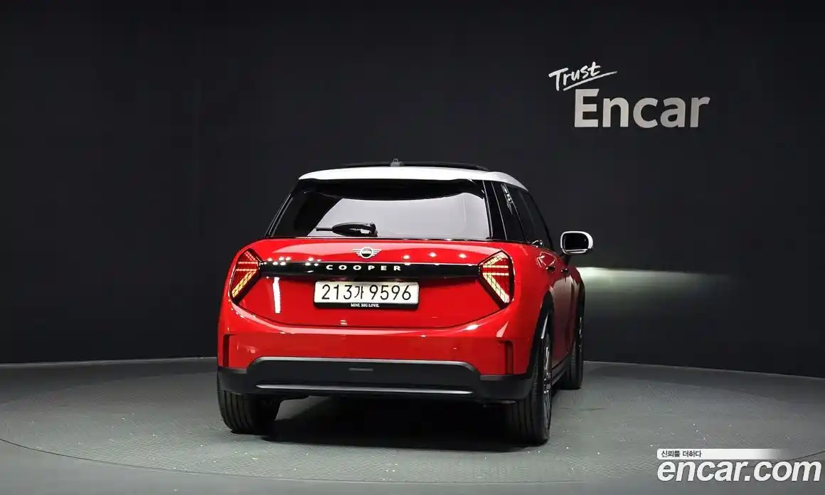 Mini Cooper 2025 2.0 автомат (гидро), фото 4