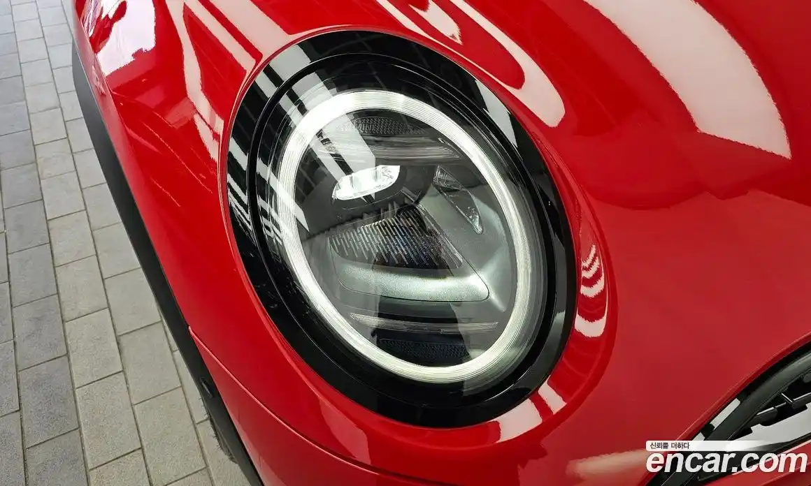 Mini Cooper 2025 2.0 автомат (гидро), фото 8