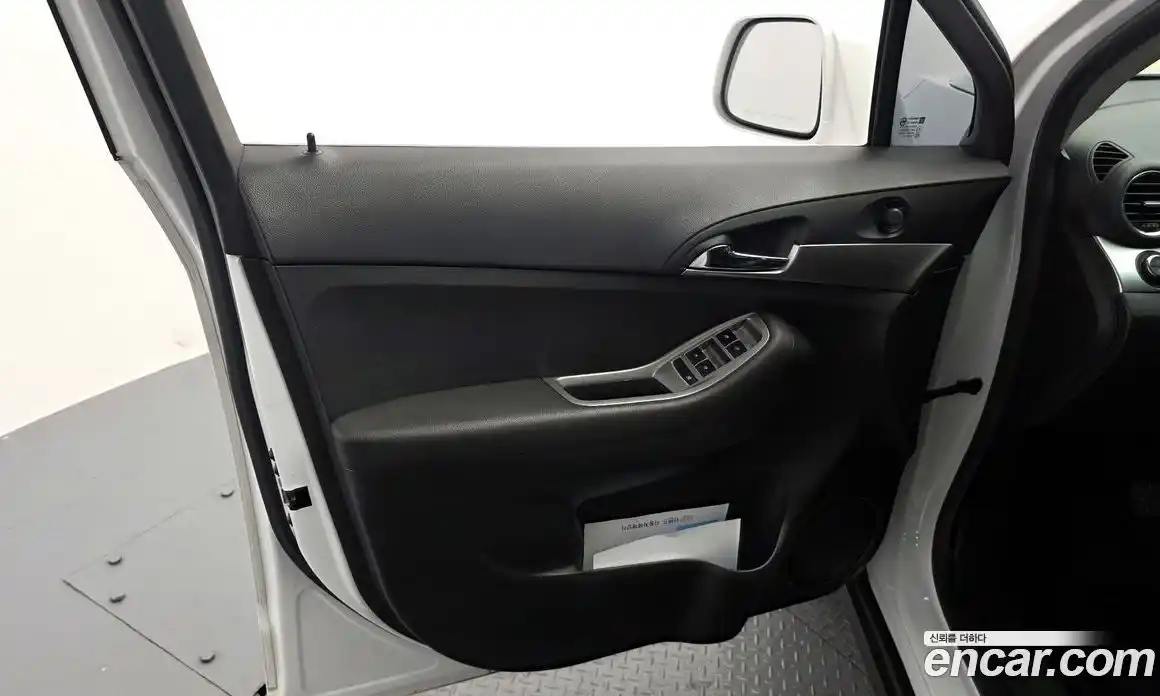 Chevrolet Orlando 2013 2.0 автомат (гидро), фото 14