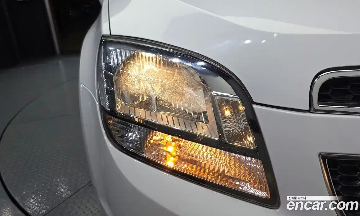 Chevrolet Orlando 2013 2.0 автомат (гидро), фото 8