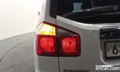 Chevrolet Orlando 2013 2.0 автомат (гидро), миниатюра 9