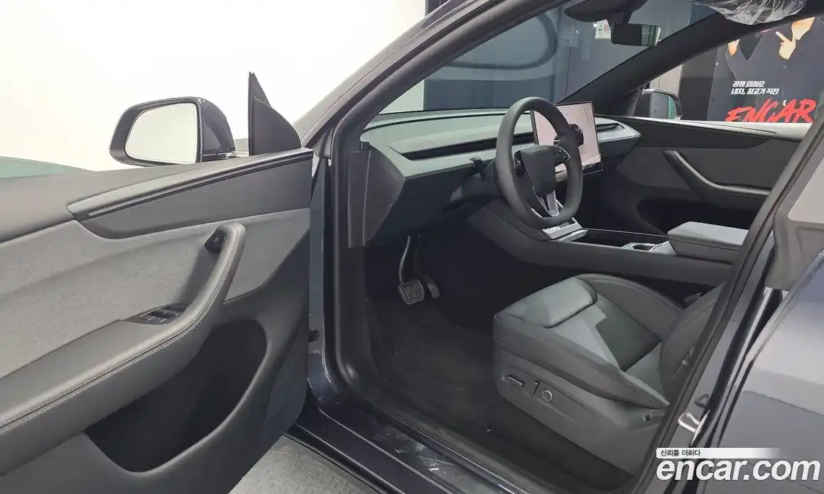 Tesla Model Y 2026 0.2 автомат (гидро), фото 13 Tesla Model Y 2026 0.2 автомат (гидро), фото 13