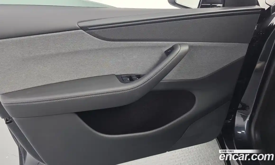 Tesla Model Y 2026 0.2 автомат (гидро), фото 14 Tesla Model Y 2026 0.2 автомат (гидро), фото 14