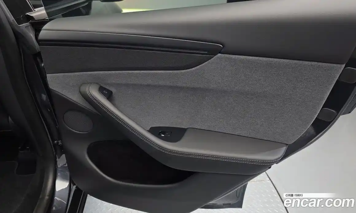 Tesla Model Y 2026 0.2 автомат (гидро), фото 15 Tesla Model Y 2026 0.2 автомат (гидро), фото 15