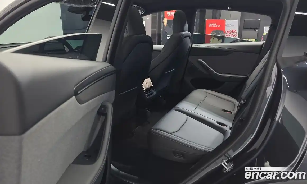 Tesla Model Y 2026 0.2 автомат (гидро), фото 18 Tesla Model Y 2026 0.2 автомат (гидро), фото 18