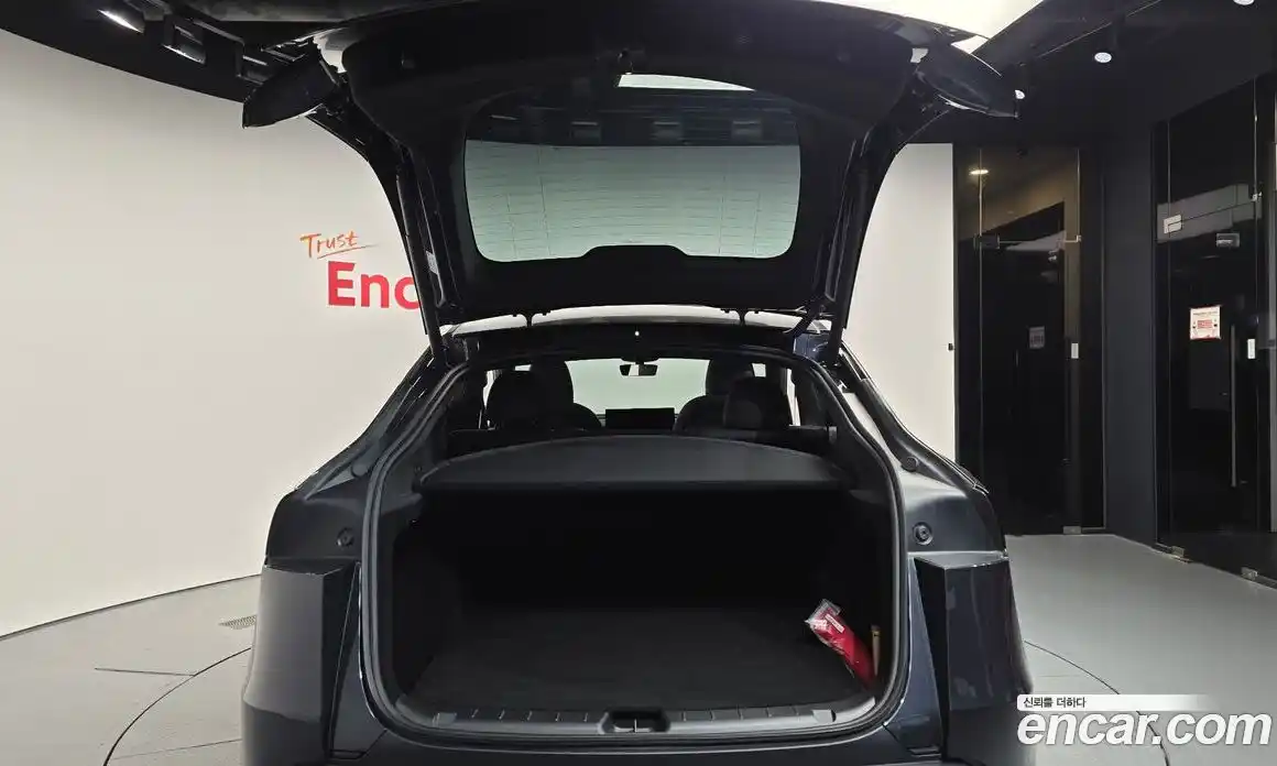 Tesla Model Y 2026 0.2 автомат (гидро), фото 26 Tesla Model Y 2026 0.2 автомат (гидро), фото 26