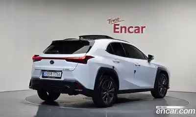 Lexus UX 2024 2.0 автомат (гидро), миниатюра 2