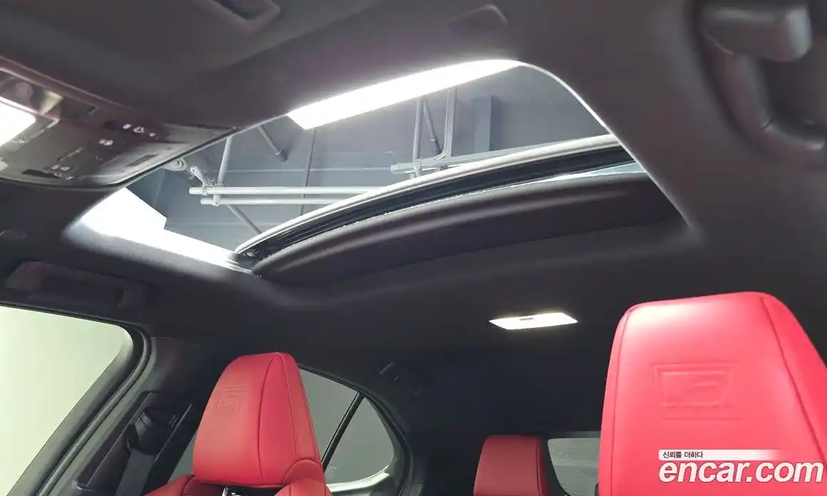 Lexus UX 2024 2.0 автомат (гидро), фото 22