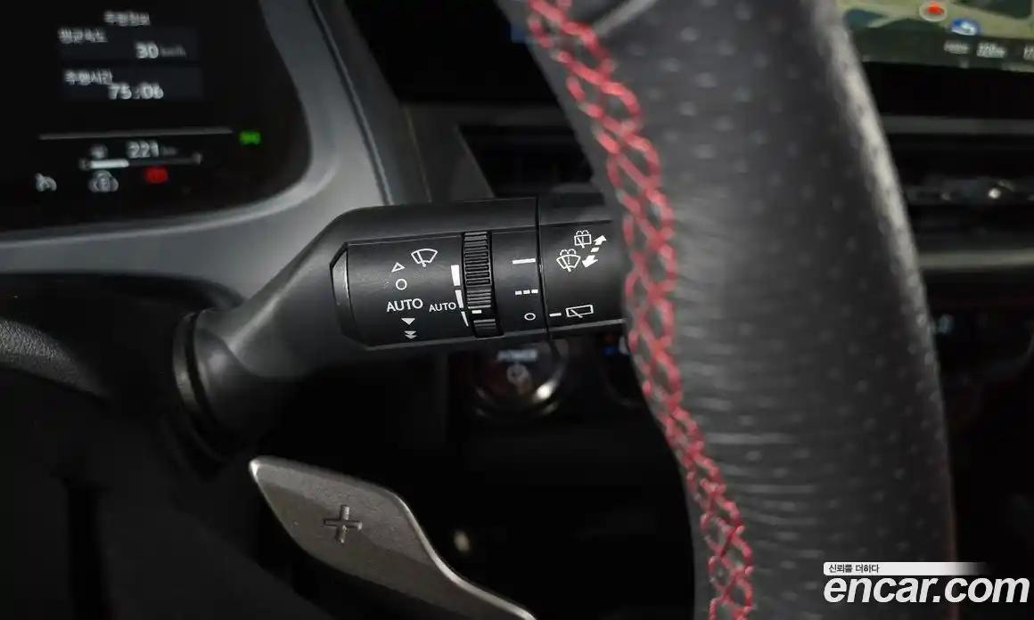 Lexus UX 2024 2.0 автомат (гидро), фото 27