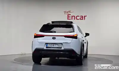 Lexus UX 2024 2.0 автомат (гидро), миниатюра 4