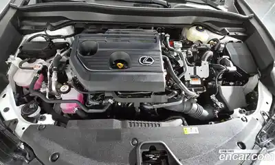 Lexus UX 2024 2.0 автомат (гидро), миниатюра 6