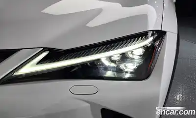 Lexus UX 2024 2.0 автомат (гидро), миниатюра 8
