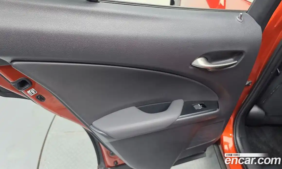Lexus UX 2019 2.0 автомат (гидро), фото 14 Lexus UX 2019 2.0 автомат (гидро), фото 14