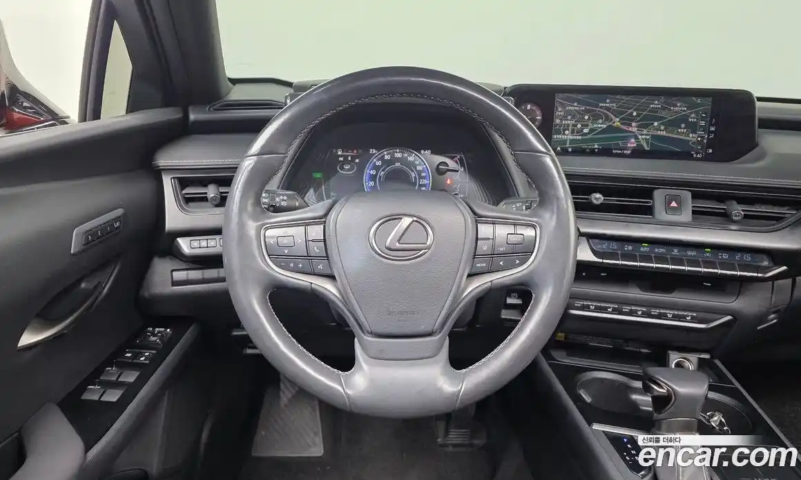 Lexus UX 2019 2.0 автомат (гидро), фото 18 Lexus UX 2019 2.0 автомат (гидро), фото 18