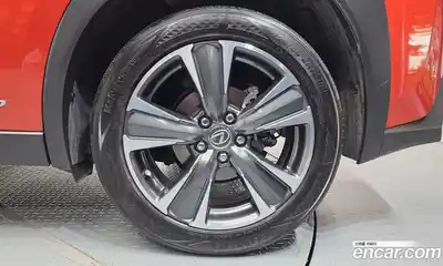 Lexus UX 2019 2.0 автомат (гидро), миниатюра 6 Lexus UX 2019 2.0 автомат (гидро), миниатюра 6