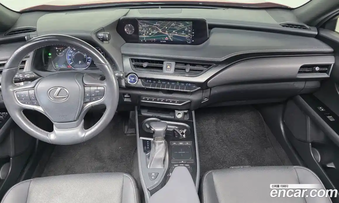 Lexus UX 2019 2.0 автомат (гидро), фото 9 Lexus UX 2019 2.0 автомат (гидро), фото 9