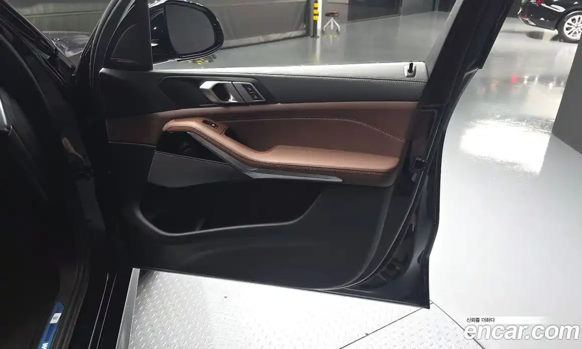 BMW X5 2025 3.0 автомат (гидро), фото 14