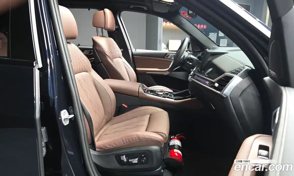 BMW X5 2025 3.0 автомат (гидро), фото 17