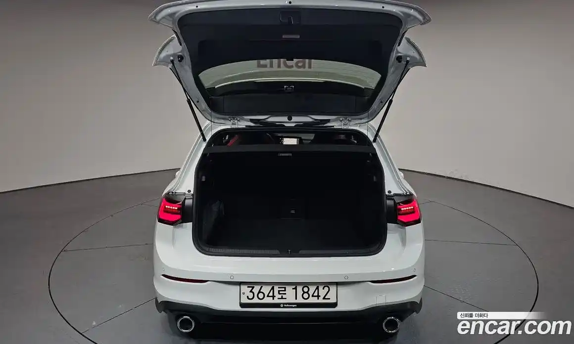 Volkswagen Golf 2024 2.0 автомат (гидро), фото 25