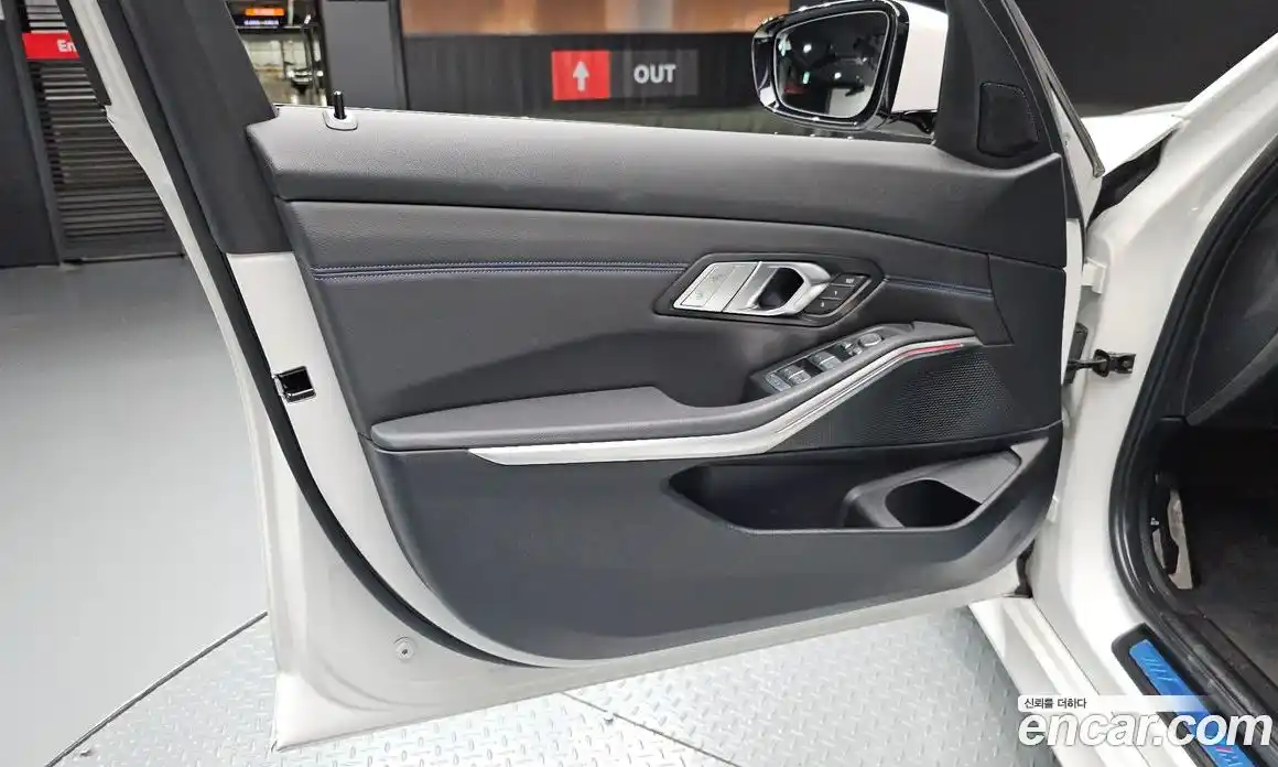 BMW 3 серия 2022 2.0 автомат (гидро), фото 14