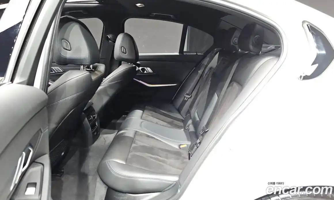 BMW 3 серия 2022 2.0 автомат (гидро), фото 16