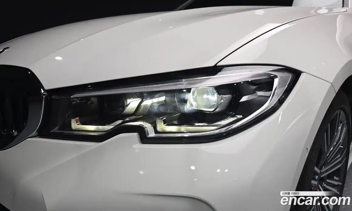 BMW 3 серия 2022 2.0 автомат (гидро), фото 8