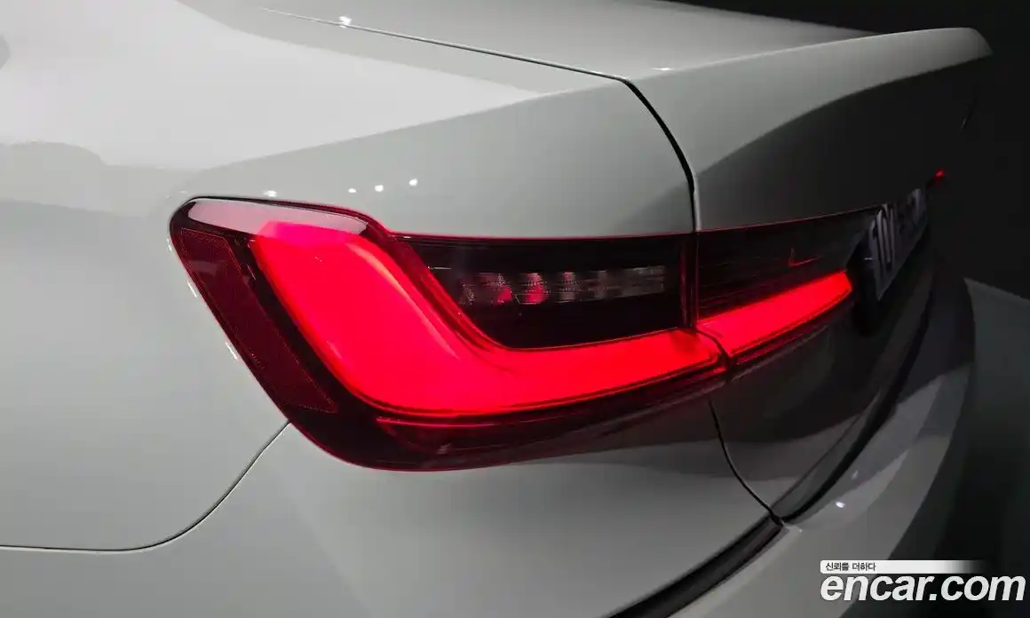 BMW 3 серия 2022 2.0 автомат (гидро), фото 9