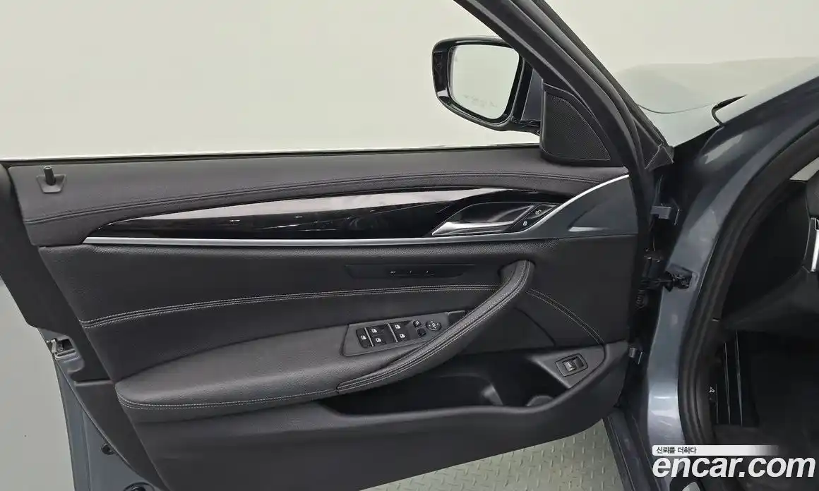 BMW 5 серия 2019 2.0 автомат (гидро), фото 14