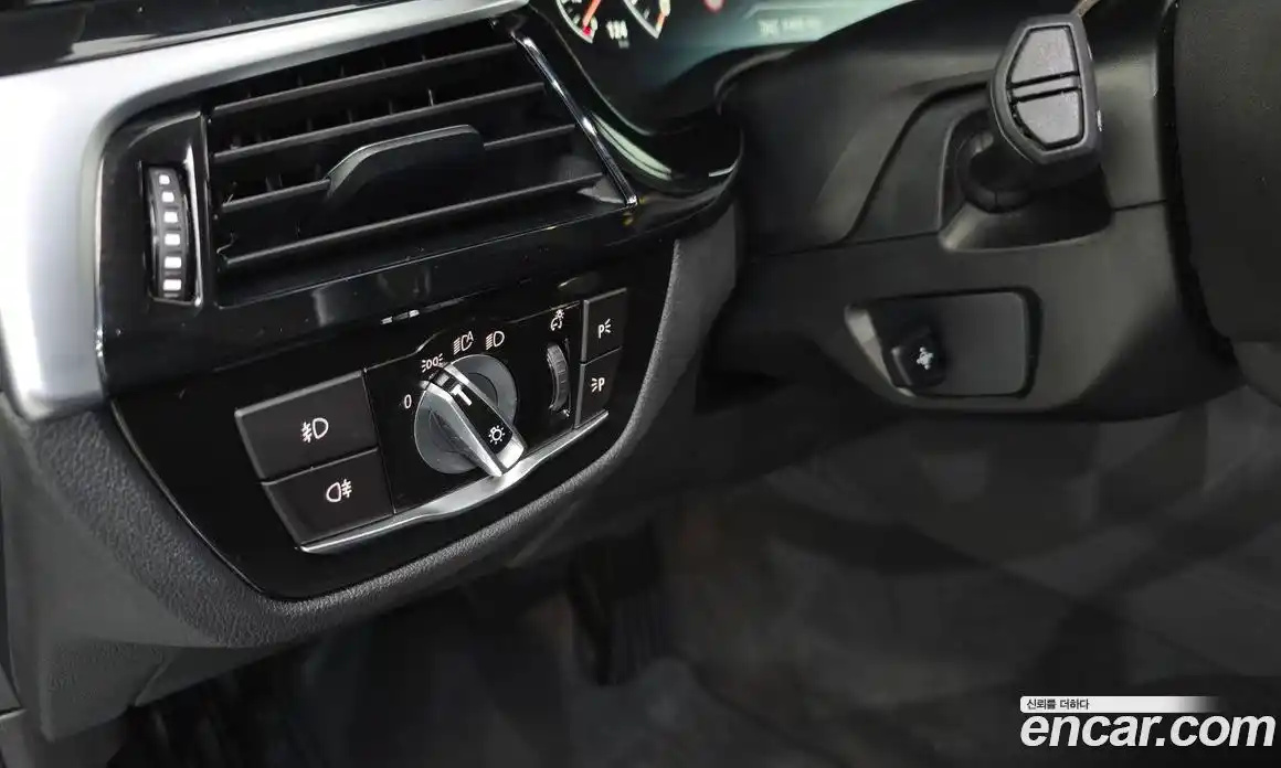 BMW 5 серия 2019 2.0 автомат (гидро), фото 27