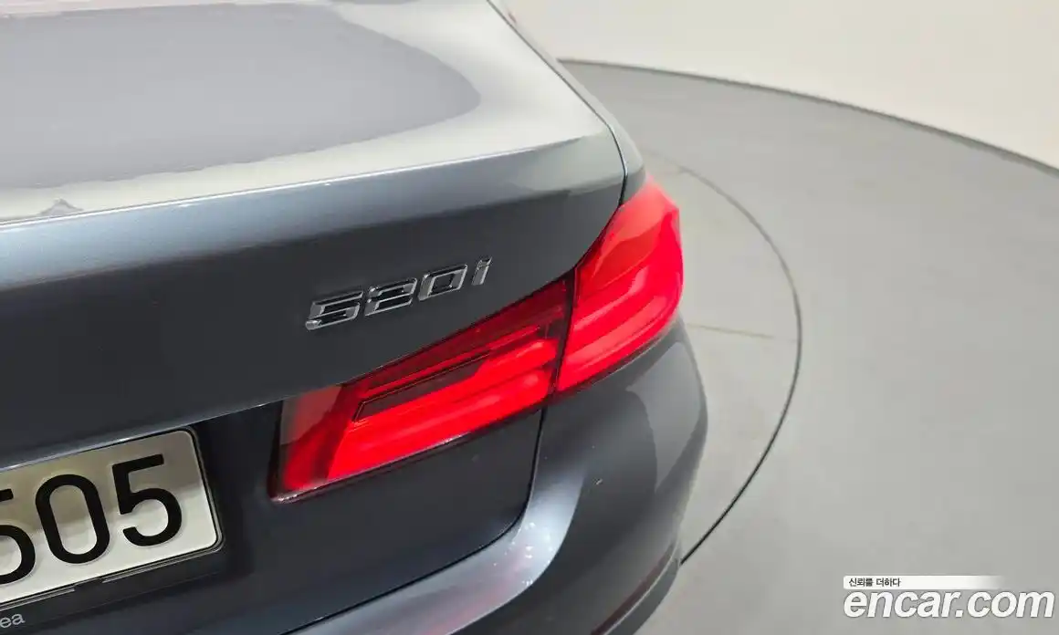 BMW 5 серия 2019 2.0 автомат (гидро), фото 9