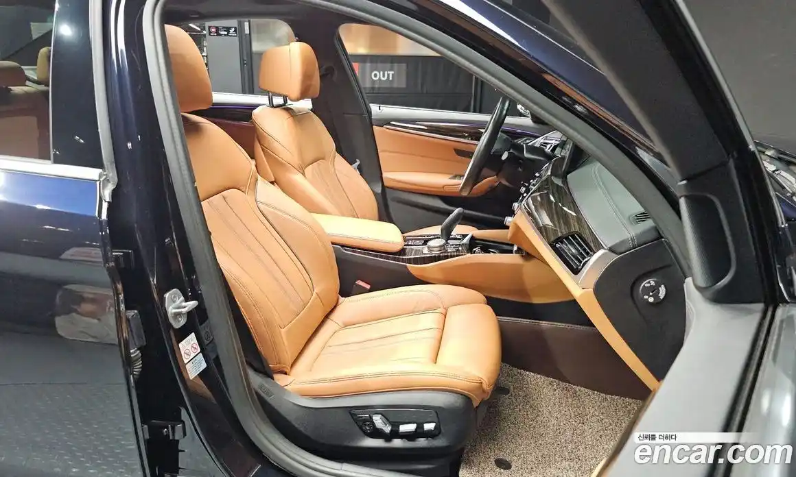 BMW 5 серия 2021 2.0 автомат (гидро), фото 18