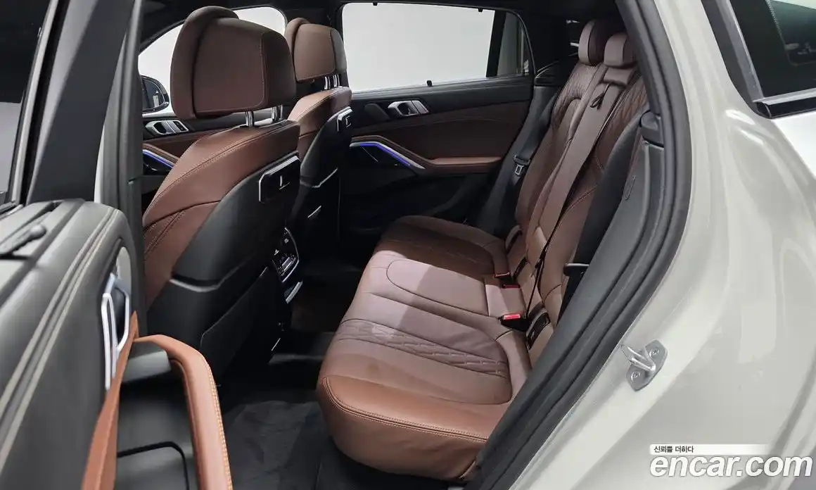 BMW X6 2024 3.0 автомат (гидро), фото 16