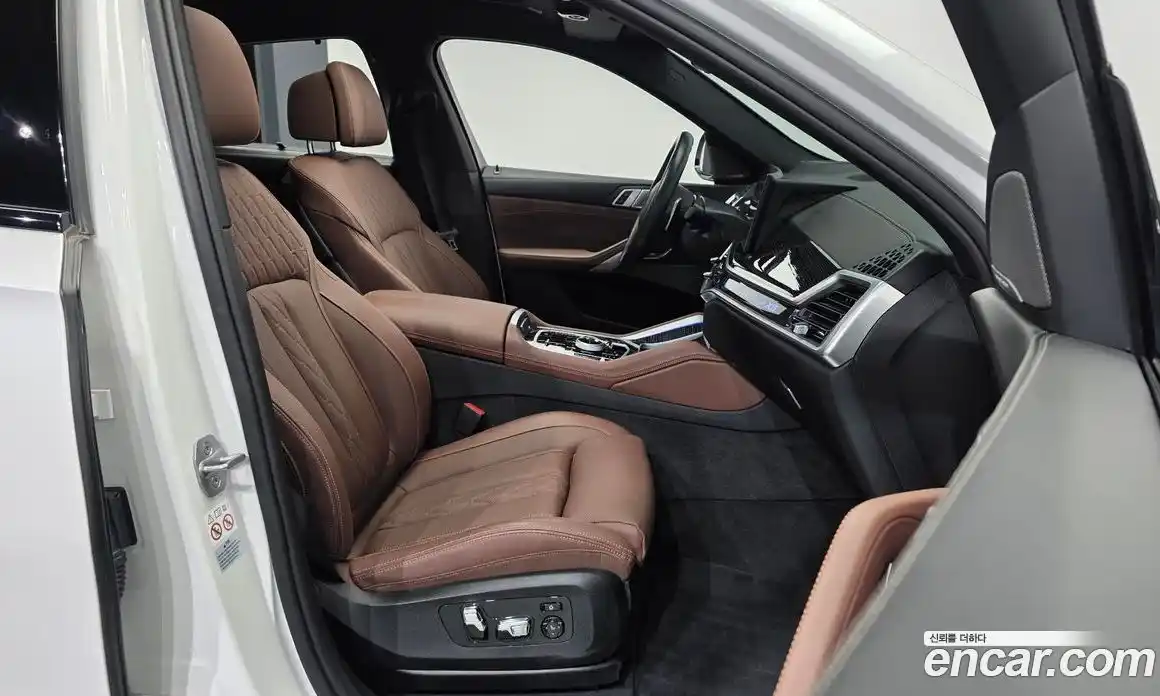 BMW X6 2024 3.0 автомат (гидро), фото 17