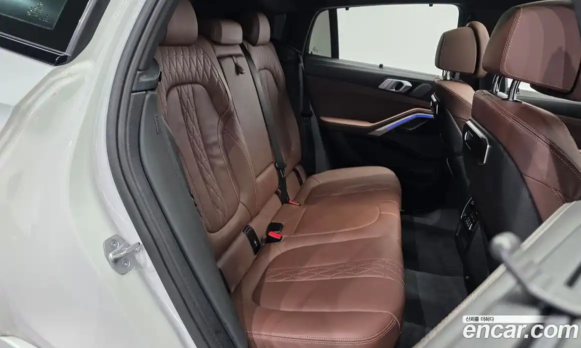 BMW X6 2024 3.0 автомат (гидро), фото 18