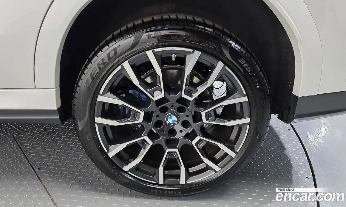 BMW X6 2024 3.0 автомат (гидро), фото 5